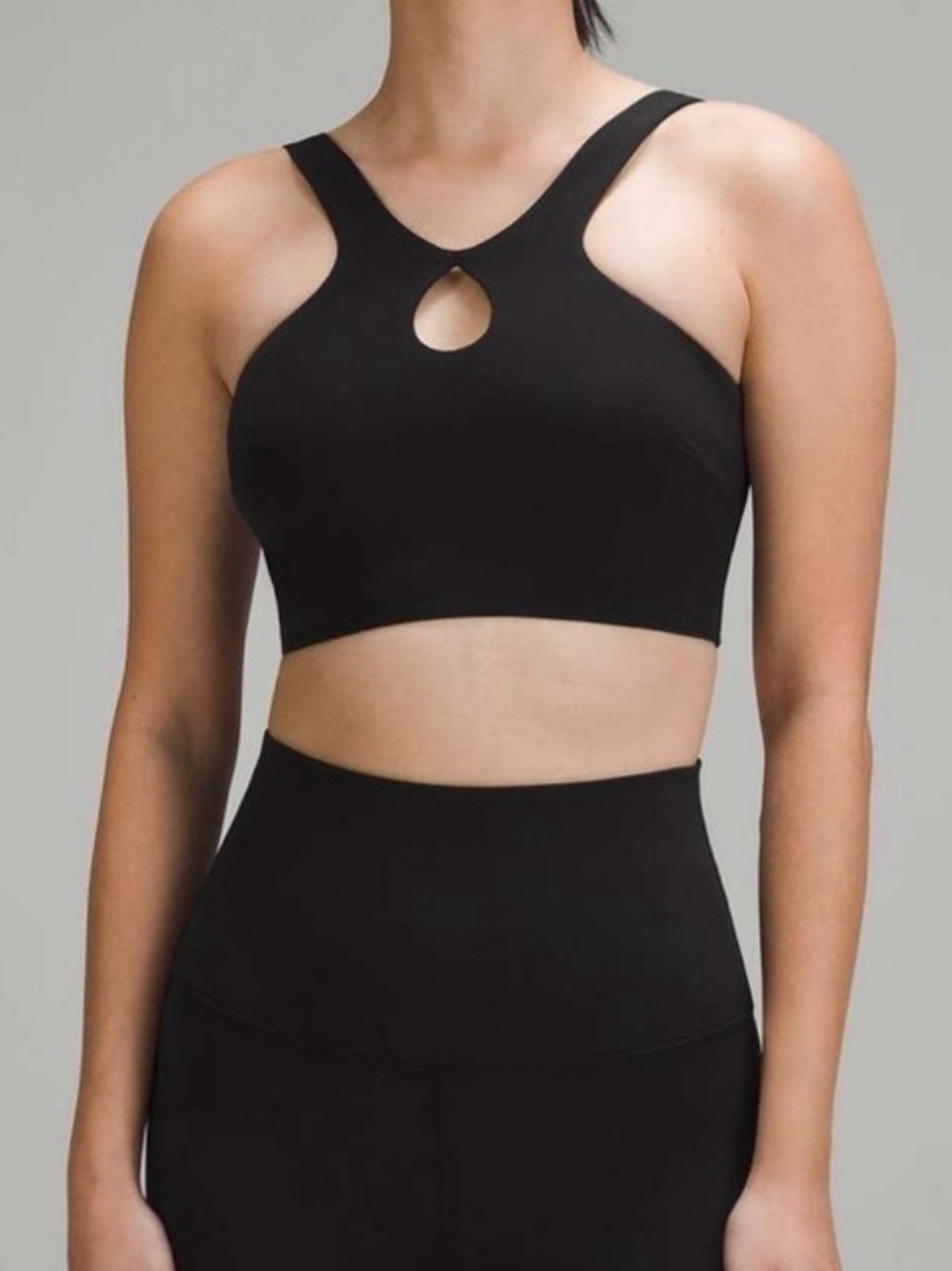 lululemon athletica SmoothCover Front Cut-Out Yoga Bra in Black, Size 2 NWOT